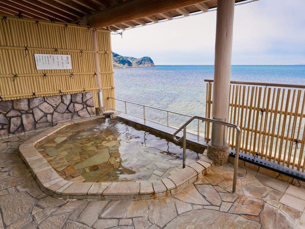 Wakayama Kada Onsen Kada Kaigetsu  Otel Dış mekan fotoğraf