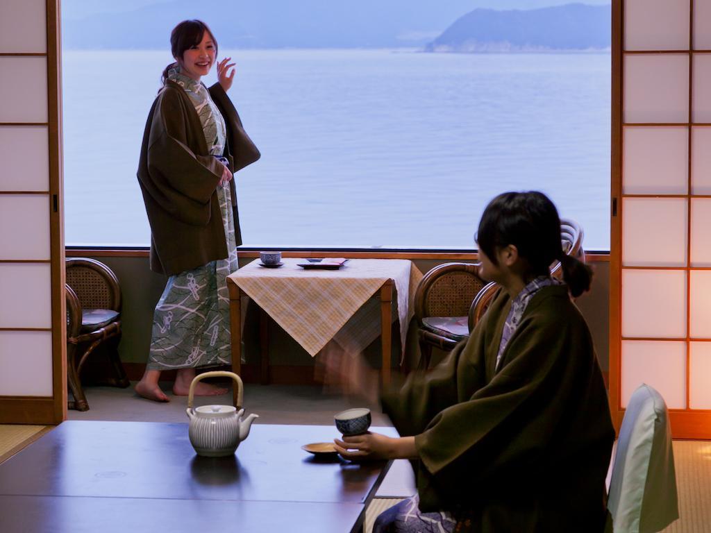 Wakayama Kada Onsen Kada Kaigetsu  Otel Dış mekan fotoğraf