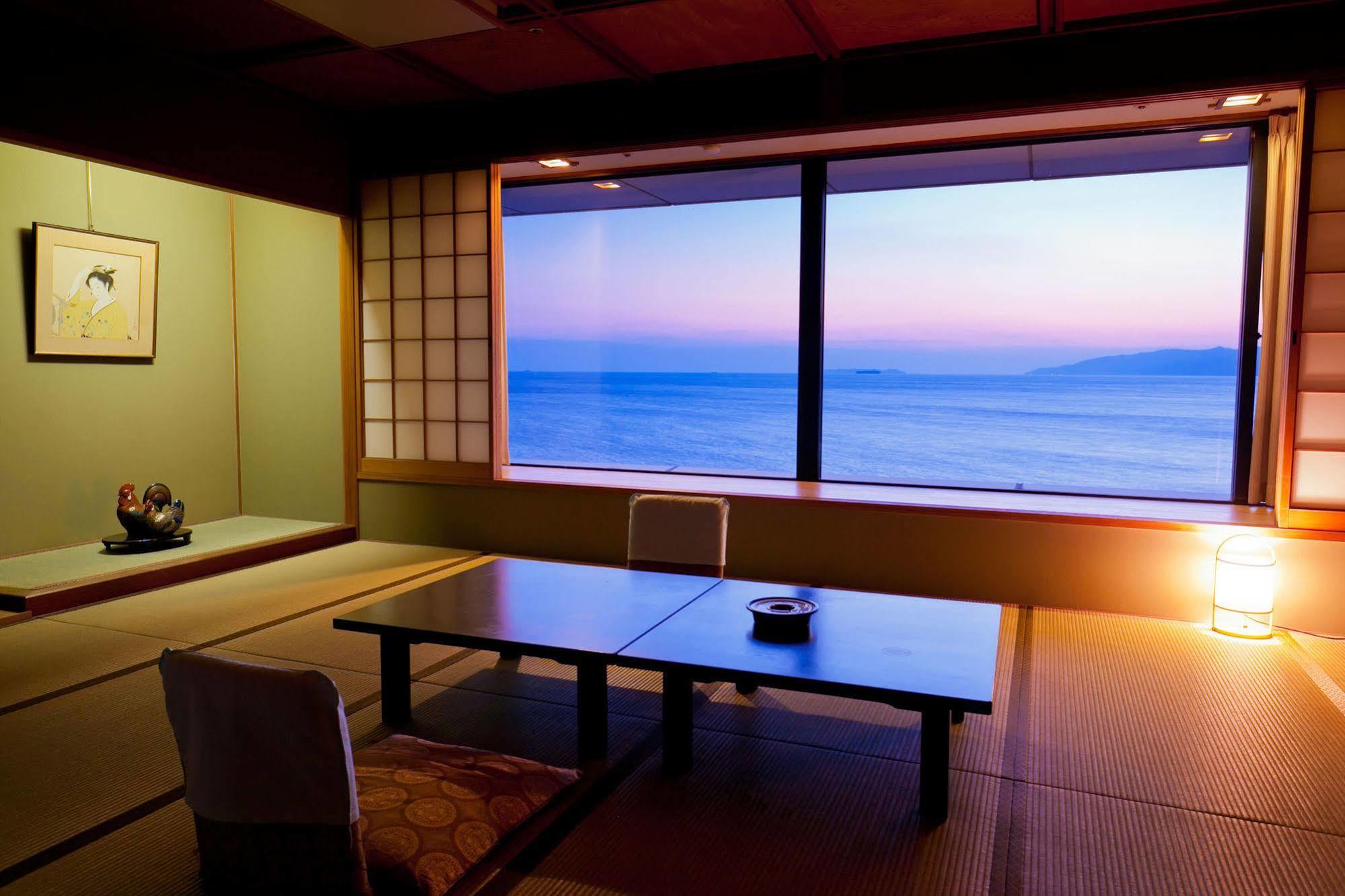 Wakayama Kada Onsen Kada Kaigetsu  Otel Dış mekan fotoğraf