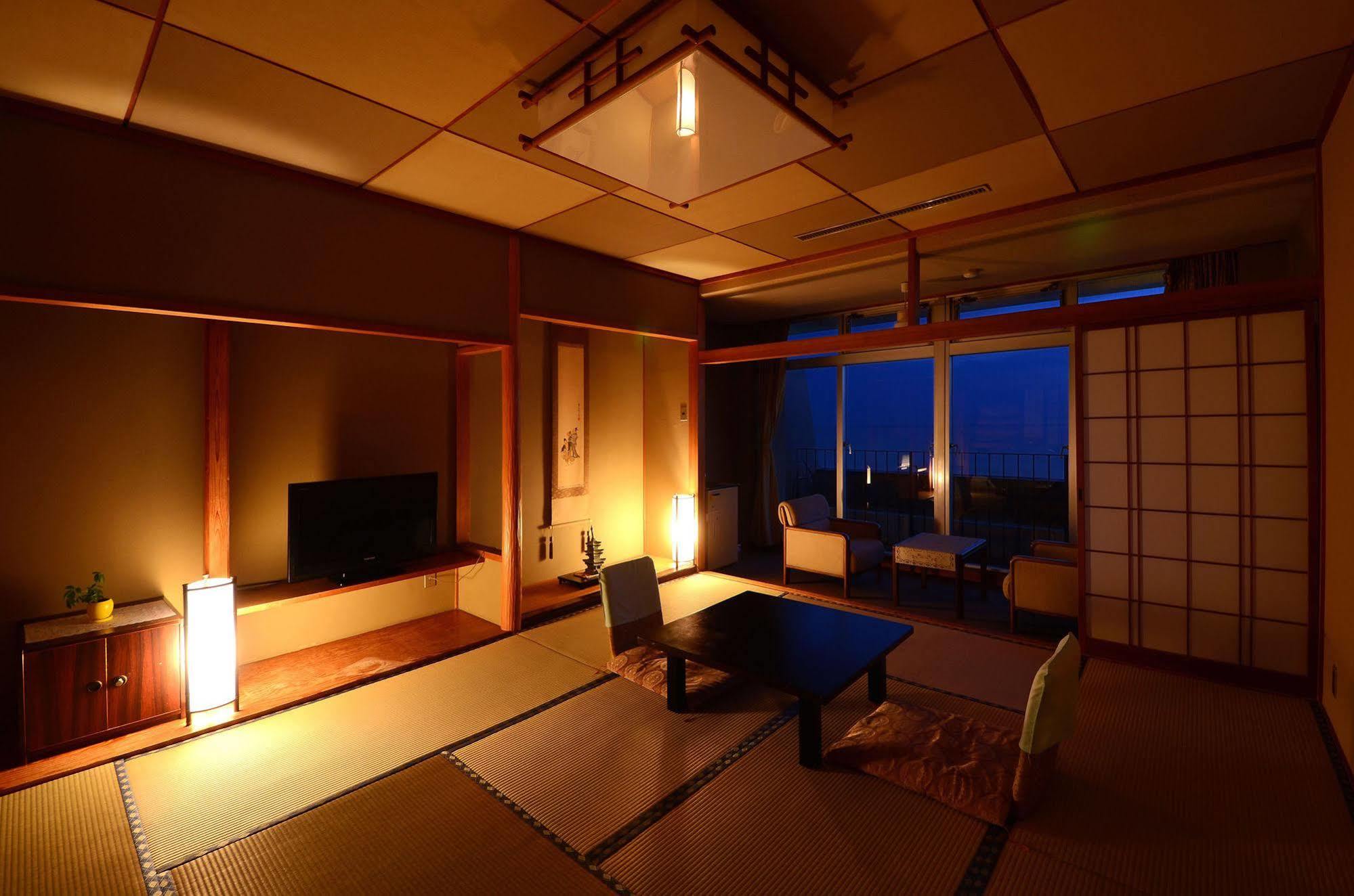 Wakayama Kada Onsen Kada Kaigetsu  Otel Dış mekan fotoğraf